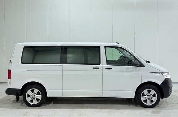 Volkswagen Caravelle 6 of 18