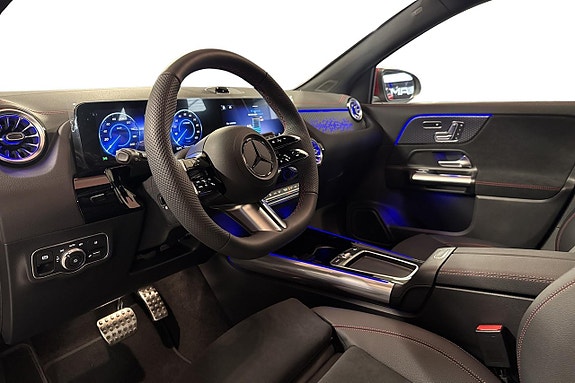 Mercedes-Benz EQA300 6 of 12