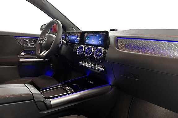 Mercedes-Benz EQA300 9 of 12