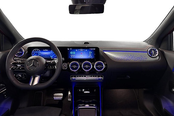 Mercedes-Benz EQA300 8 of 12