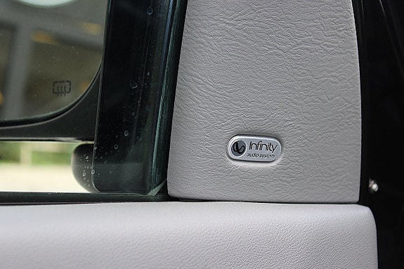 Dodge RAM SRT-10 25 of 30