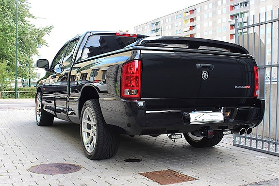 Dodge RAM SRT-10 2 of 30