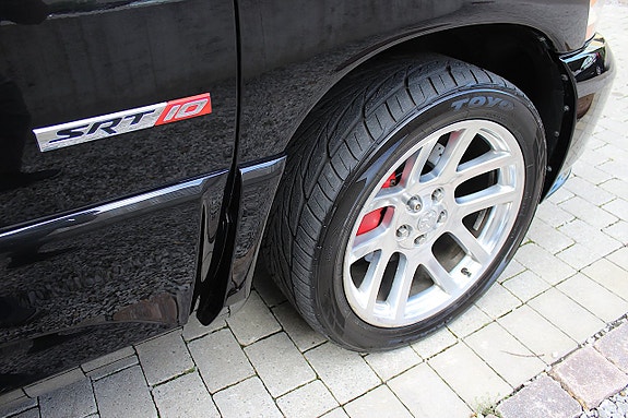 Dodge RAM SRT-10 4 of 30