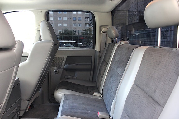 Dodge RAM SRT-10 22 of 30