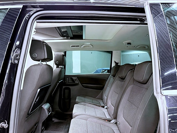 Volkswagen Sharan 8 of 17
