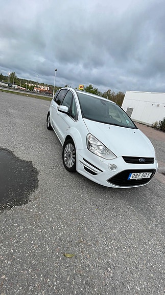 Ford S-MAX 2 of 5