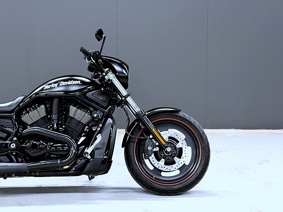 Harley-Davidson VRSCDX Night Rod Special V-Rod 4 of 9