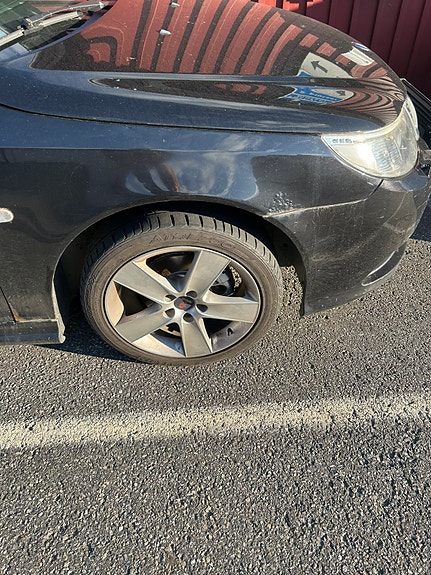Saab 9-3 2 of 4