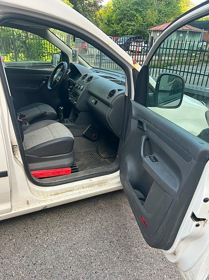 Volkswagen Caddy 6 of 15