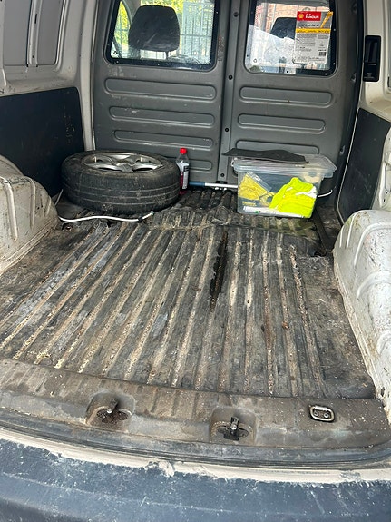 Volkswagen Caddy 10 of 15