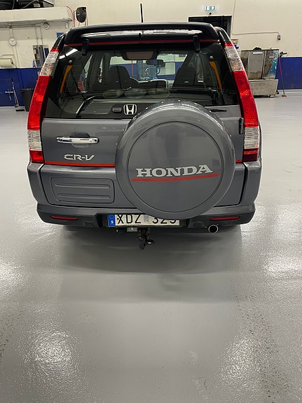 Honda CR-V 4 of 7
