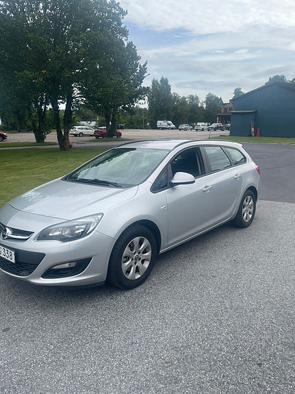 Opel Astra 4 of 7