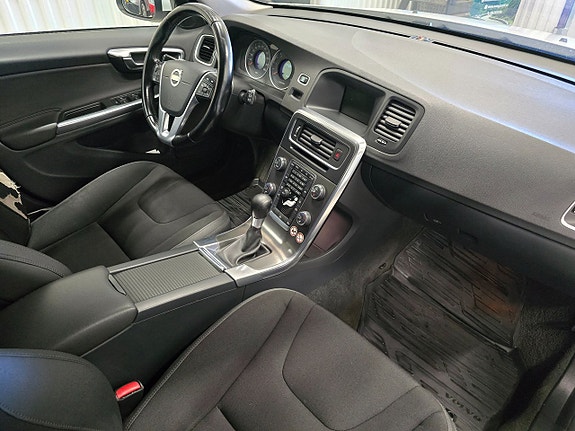 Volvo V60 9 of 11