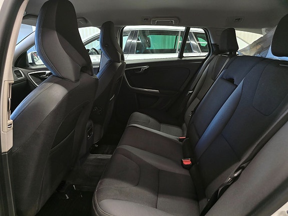 Volvo V60 11 of 11