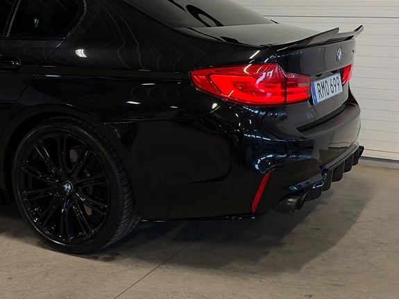 BMW 540i 17 of 25