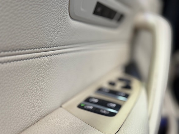BMW 540i 15 of 25