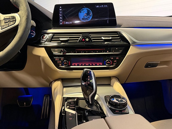 BMW 540i 9 of 25