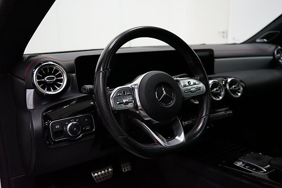 Mercedes-Benz CLA200 d 9 of 20