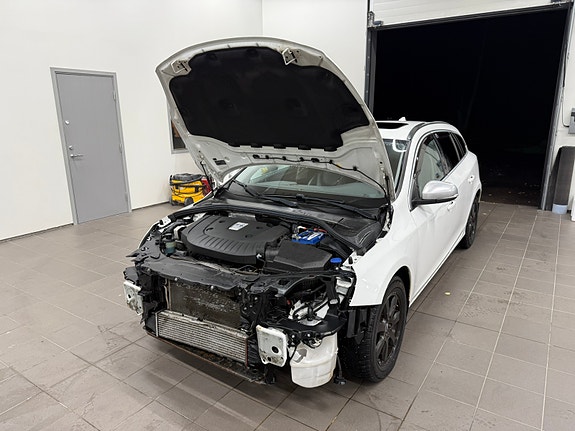 Volvo V60 3 of 13