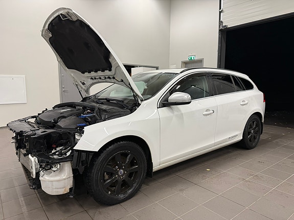 Volvo V60 2 of 13
