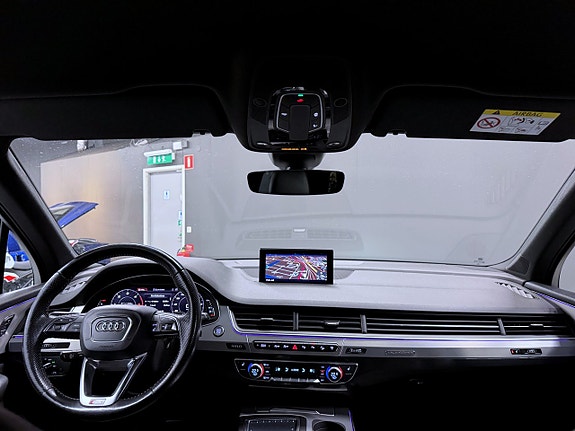 Audi Q7 3 of 22