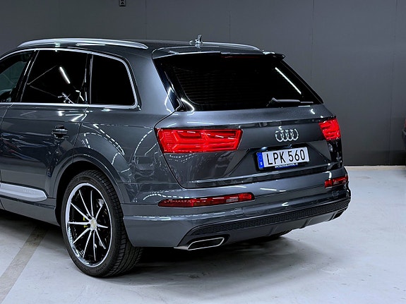 Audi Q7 10 of 22
