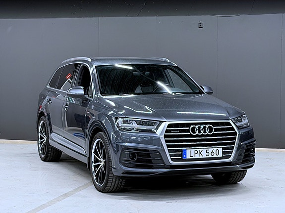 Audi Q7 4 of 22