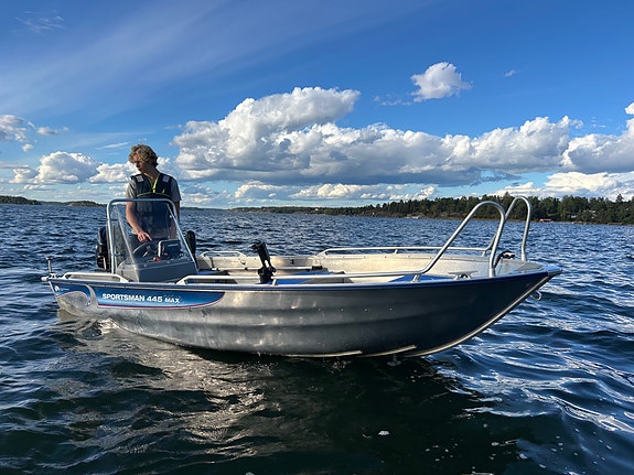 Linder 445 Sportsman Max / Nyservad /Mercury 30 4 takt / 80 km/h Trailer 2 of 12