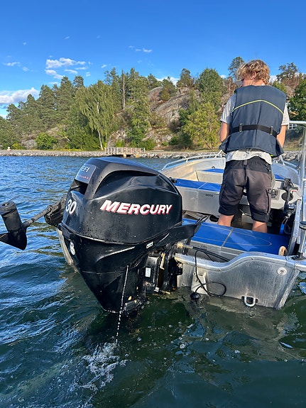 Linder 445 Sportsman Max / Nyservad /Mercury 30 4 takt / 80 km/h Trailer 7 of 12