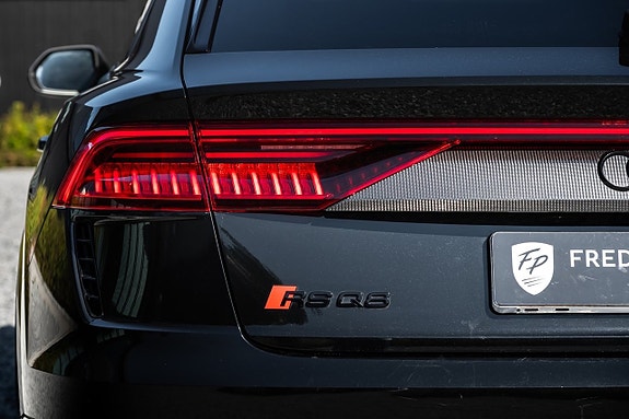 Audi RS Q8 29 of 29