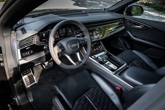 Audi RS Q8 6 of 29