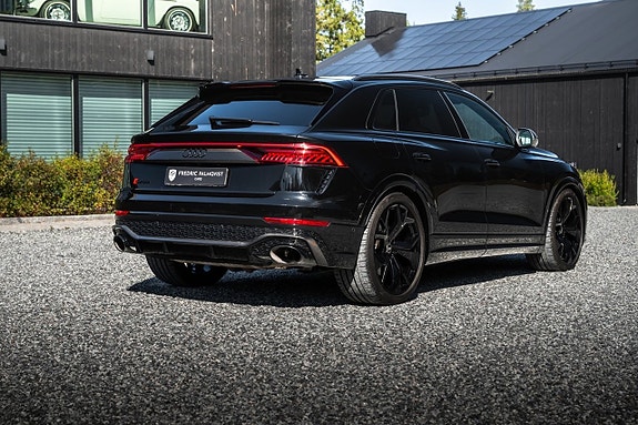 Audi RS Q8 27 of 29