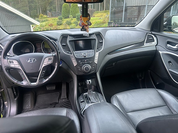 Hyundai Santa Fe 4 of 5