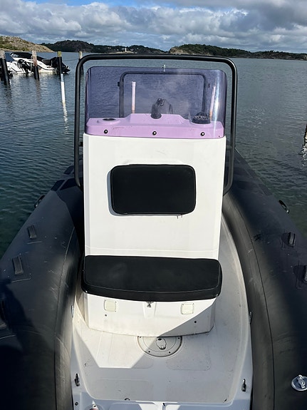 Brig 570p med 90hk Evinrude E-TEC. Heavy Duty-tuber 2020. 10 of 10