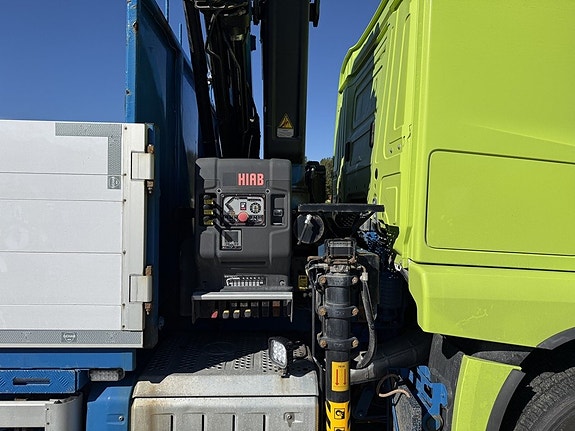 Mercedes-Benz Trucks ACTROS 17 of 24