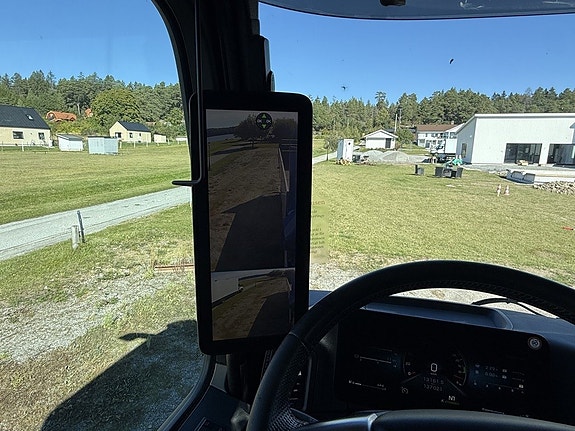 Mercedes-Benz Trucks ACTROS 20 of 24