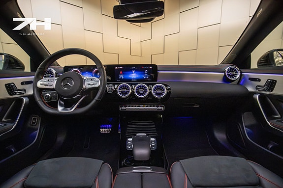 Mercedes-Benz CLA250 e 12 of 19