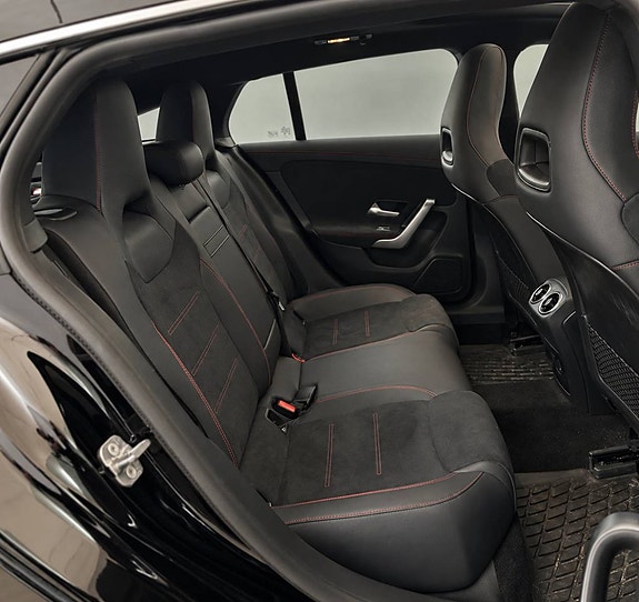 Mercedes-Benz CLA250 e 5 of 6