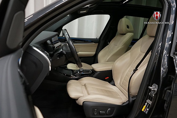 BMW iX3 9 of 29