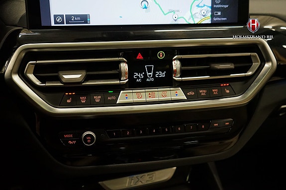BMW iX3 24 of 29