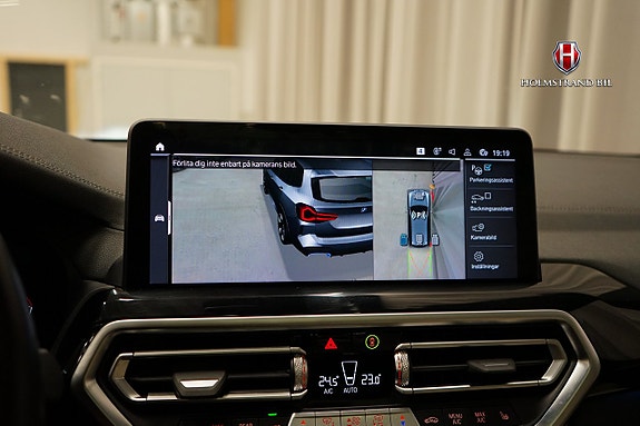 BMW iX3 20 of 29