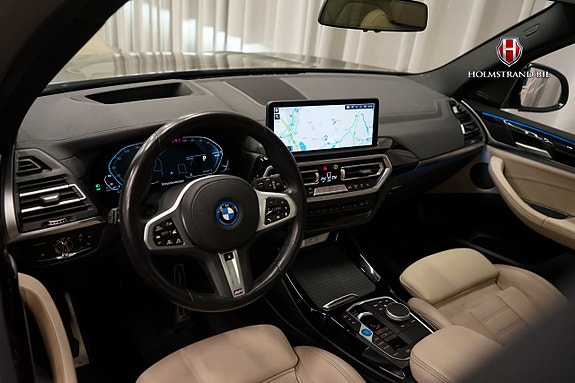 BMW iX3 10 of 29