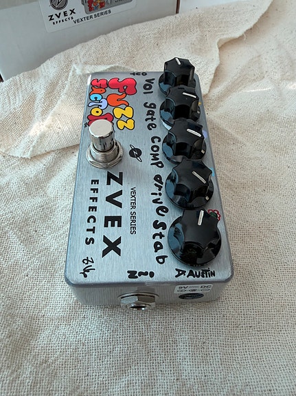 Product image 2 of 8
