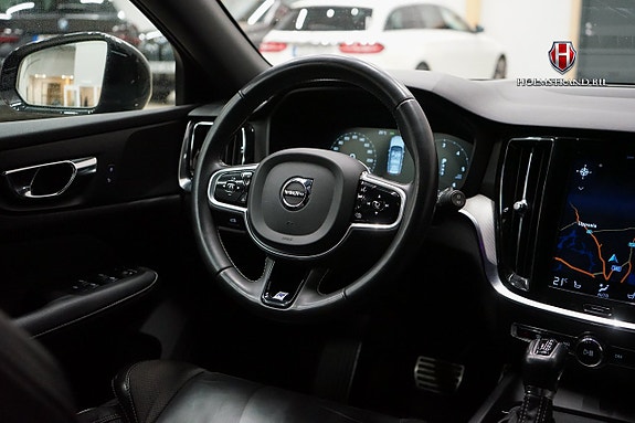 Volvo V60 13 of 26