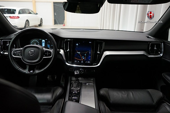 Volvo V60 12 of 26