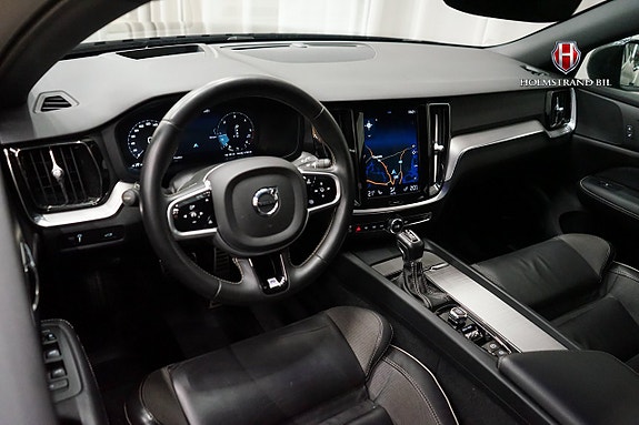 Volvo V60 9 of 26