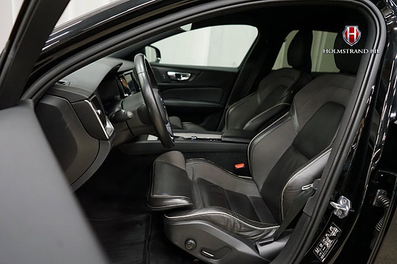 Volvo V60 8 of 26