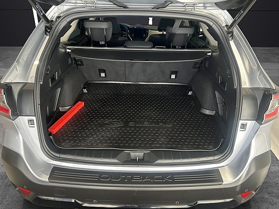 Subaru Outback 16 of 17