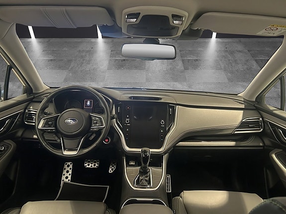 Subaru Outback 8 of 17