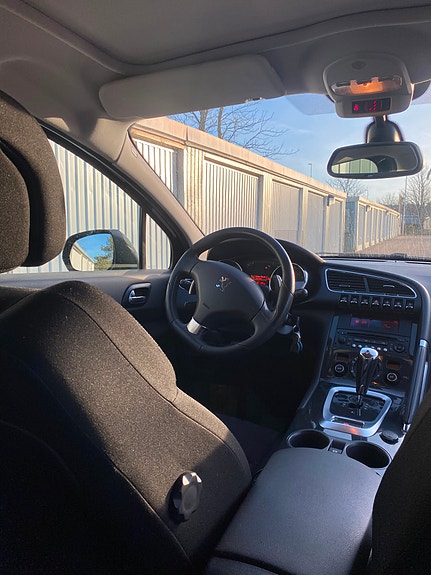 Peugeot 3008 6 of 8